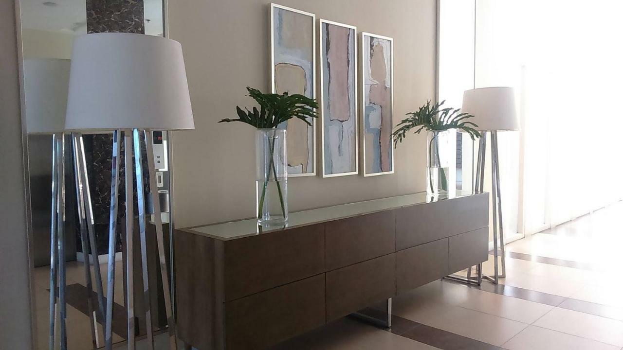 Marquee Residences อังเฮเลส ภายนอก รูปภาพ